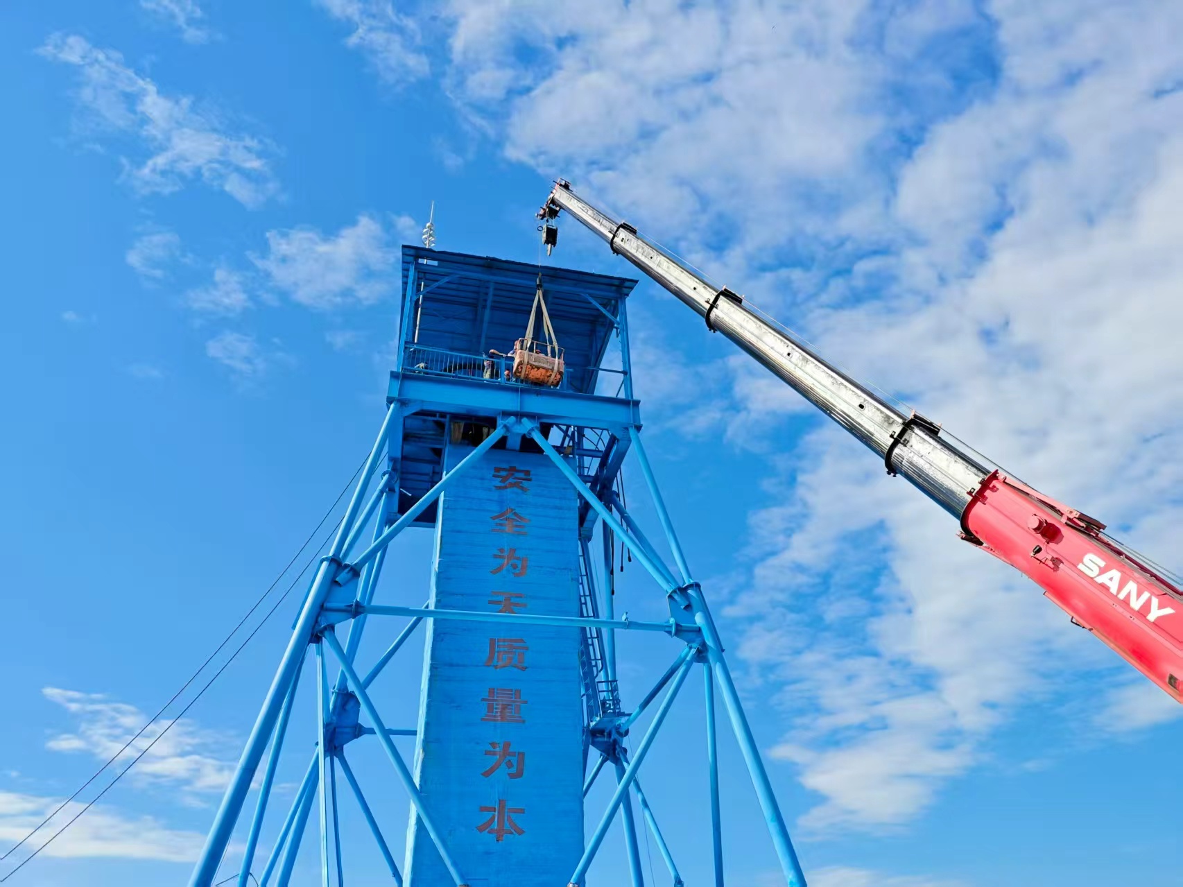 金達煤礦高效完成副井天輪更換