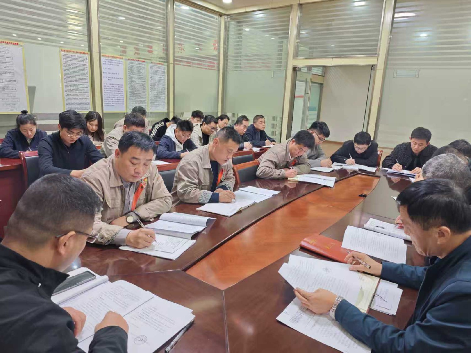 東大煤礦召開2025年宣傳工作會議
