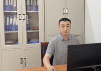 《以你我青春妙筆，書寫辰龍?jiān)娨馕恼隆?甘  霖